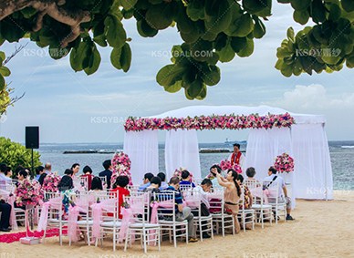 巴厘岛肉桂沙滩婚礼摄影,巴厘岛婚纱摄影婚纱照,海外婚纱摄影,巴厘岛婚纱照费用,巴厘岛教堂婚纱摄影