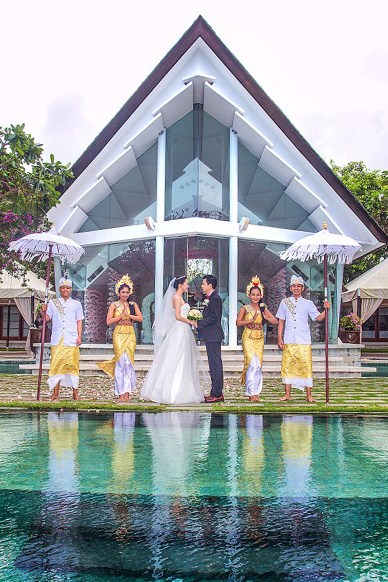 巴厘岛婚纱摄影,海外婚纱摄影,巴厘岛酒店蜜月婚拍,教堂婚纱摄影,海之教堂
